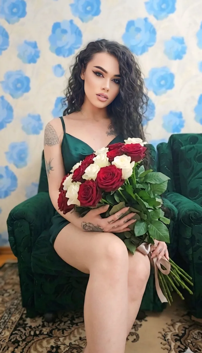 TESSA XXL — кыздар Алматы, Попульки