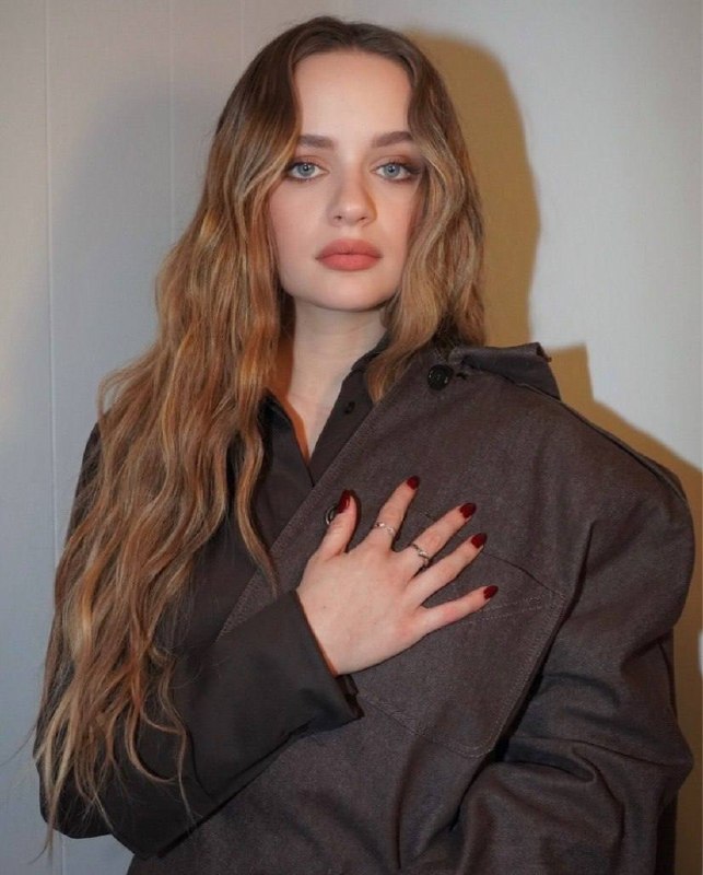 Анна — кыздар Костанай, Попульки